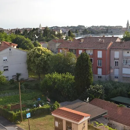 Sunny Attic Apartment