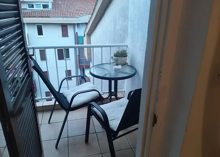 Sunny Attic Apartamento